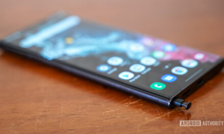 Galaxy S22 Ultra tiene un problema de píxeles y Samsung lo soluciona