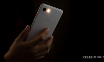 Android 13 finalmente podría admitir el control de brillo de la linterna